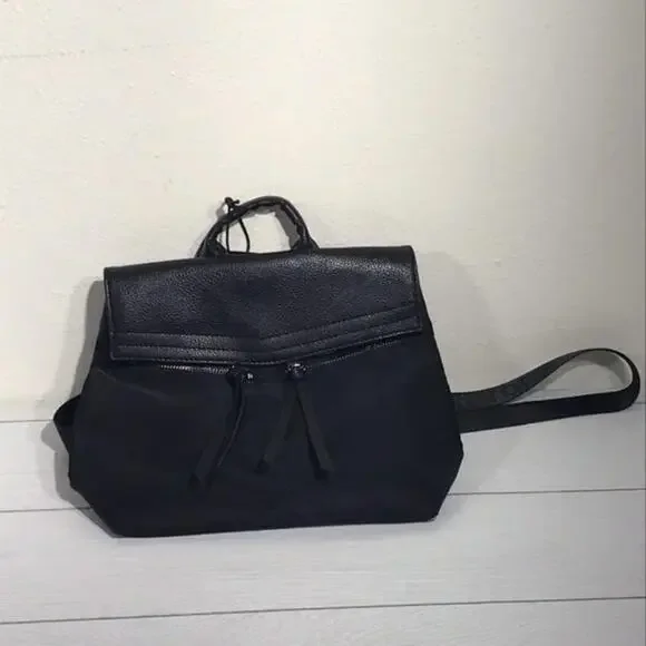 louis vuitton backpack selfridges Louis Vuitton Limited Edition Monogram Pastel Discovery Backpack